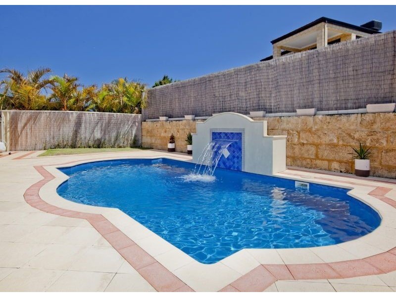 27 Manhattan Avenue, Iluka WA 6028