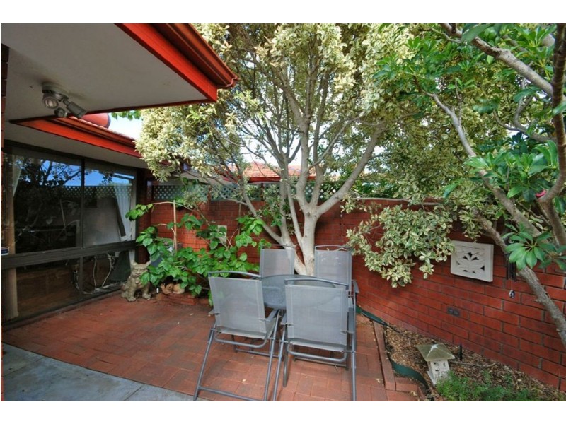 8/27 MacArthur Avenue, Padbury WA 6025