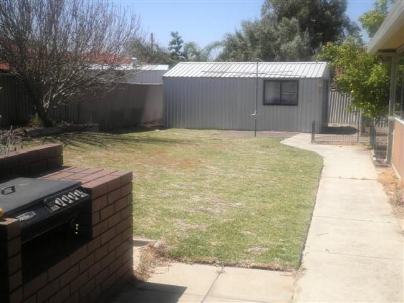 23 Tremont Place, Craigie WA 6025