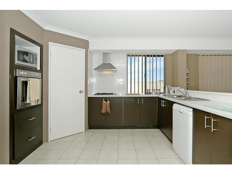 15 Hewlett Turn, Tapping WA 6065