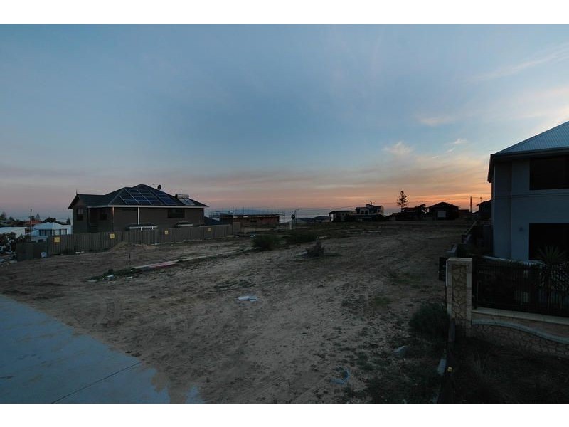 35 Cliff Street, Marmion WA 6020