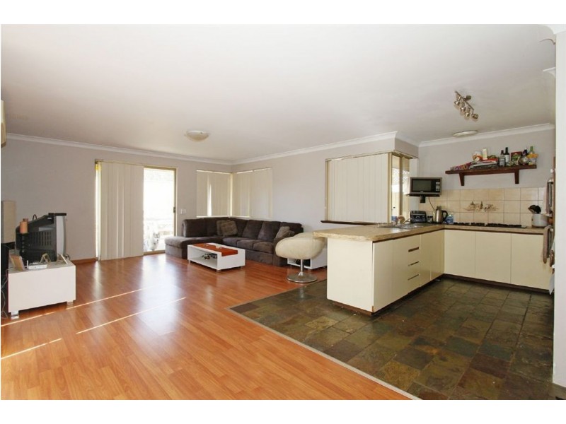 6 Fairfield Grove, Heathridge WA 6027