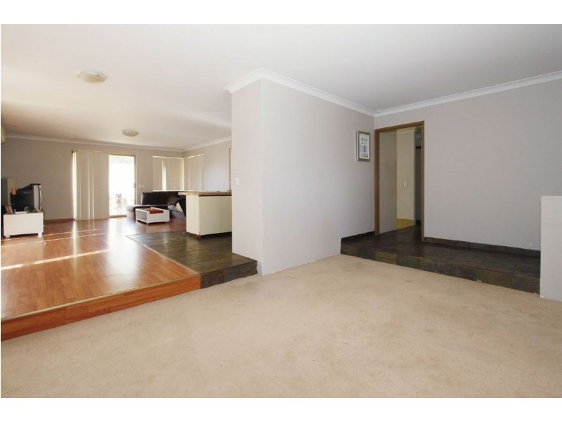 6 Fairfield Grove, Heathridge WA 6027