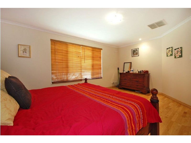 110 Selkirk Drive, Kinross WA 6028