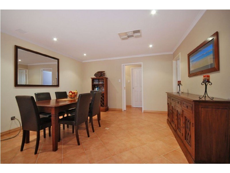 110 Selkirk Drive, Kinross WA 6028