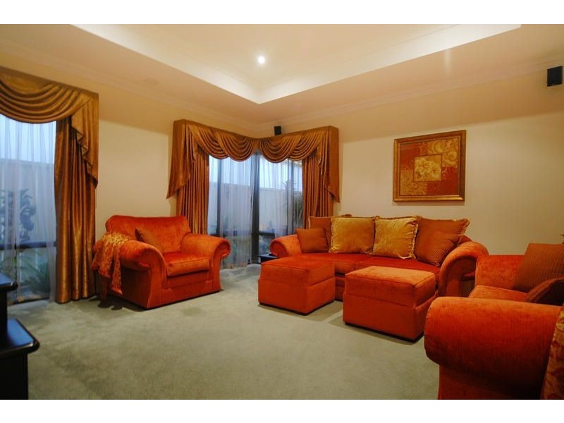 53 Millendon Street, Carramar WA 6031