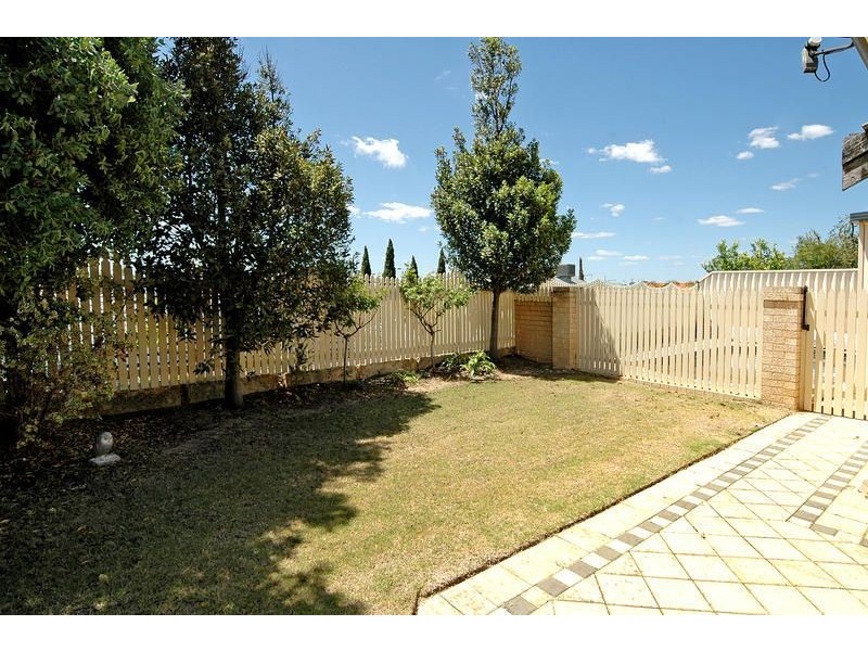37 Savannah Way, Iluka WA 6028