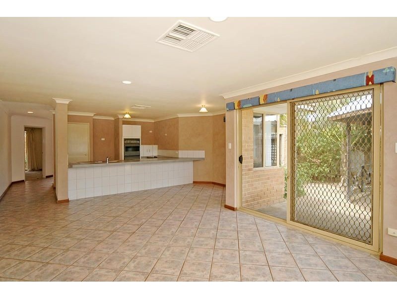 11 Manito Court, Joondalup WA 6027