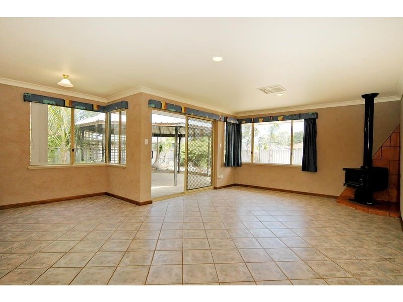 11 Manito Court, Joondalup WA 6027