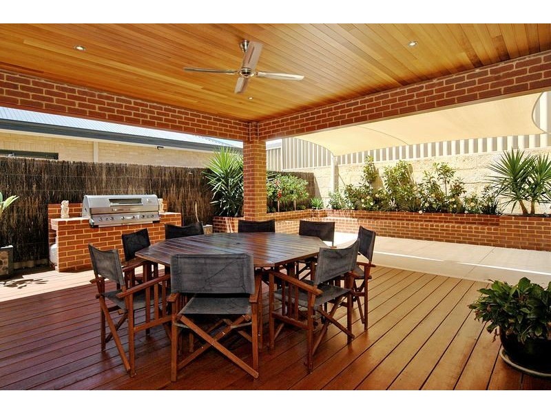 17 Venice Entrance, Iluka WA 6028