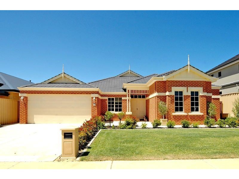 17 Venice Entrance, Iluka WA 6028