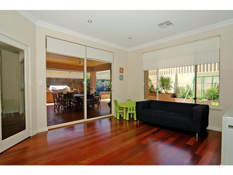 17 Venice Entrance, Iluka WA 6028