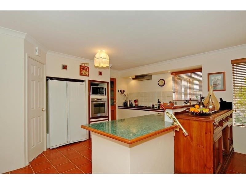 2 Delgado Parade, Iluka WA 6028