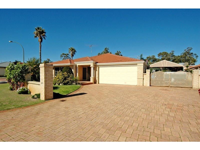 1 Siderno Rise, Hocking WA 6065