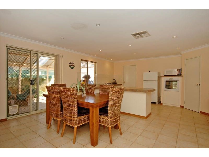 1 Siderno Rise, Hocking WA 6065