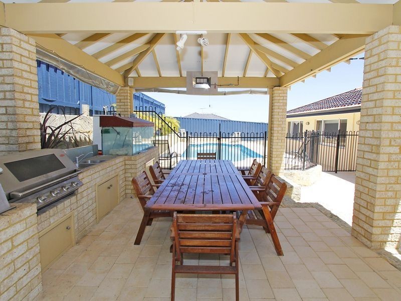 12 Brearley Mews, Hillarys WA 6025