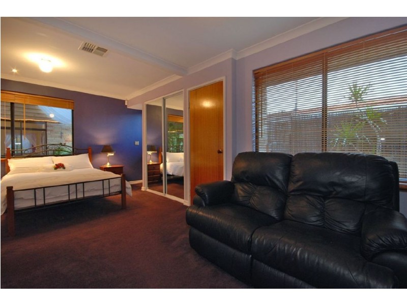 32 Earlsferry Green, Kinross WA 6028