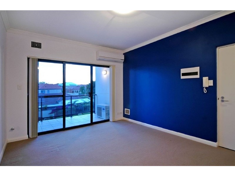 19/7 Shoveler Terrace, Joondalup WA 6027