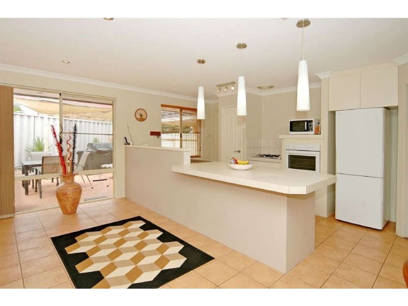3 Carwoola Circle, Carramar WA 6031