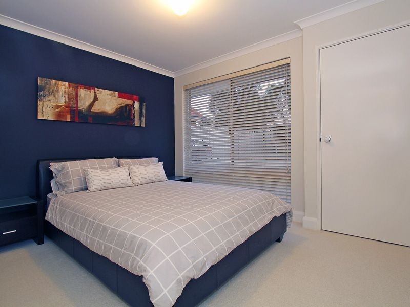 19 Carwoola Circle, Carramar WA 6031