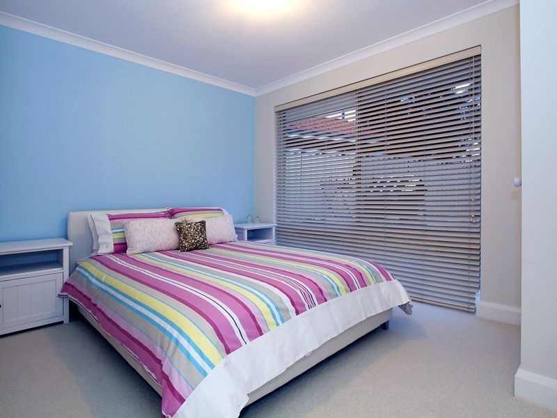 19 Carwoola Circle, Carramar WA 6031