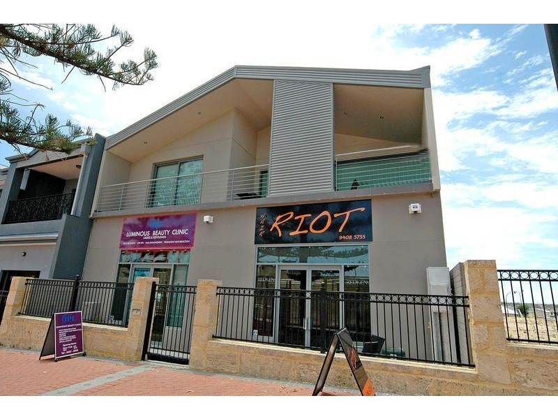 4/4 Bouvard Walk, Clarkson WA 6030