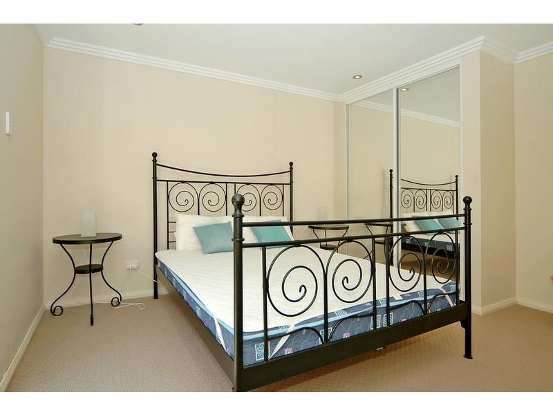 4/4 Bouvard Walk, Clarkson WA 6030