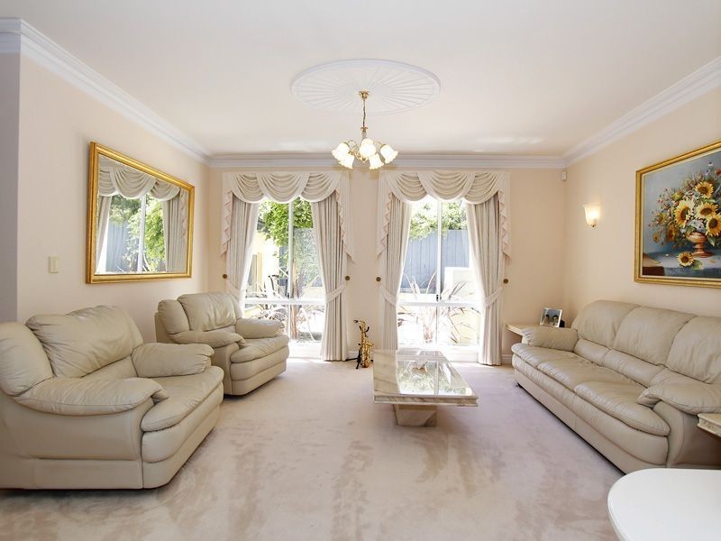 12 Brearley Mews, Hillarys WA 6025