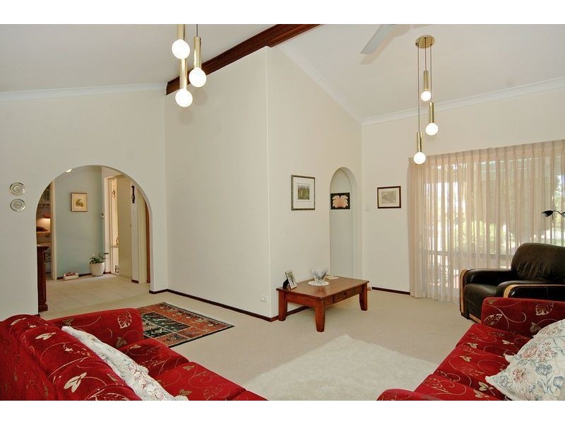 16 Ridge Close, Edgewater WA 6027