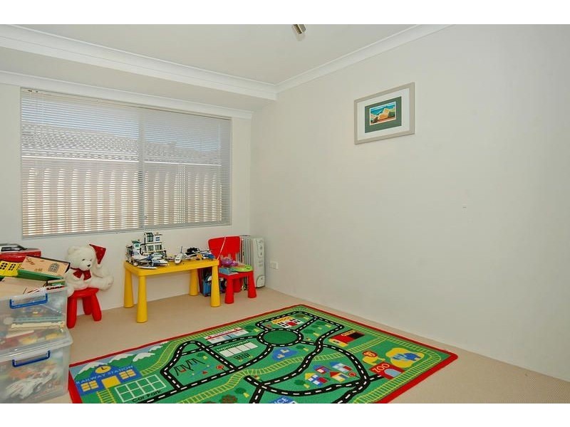 28 Newgain Crescent, Carramar WA 6031