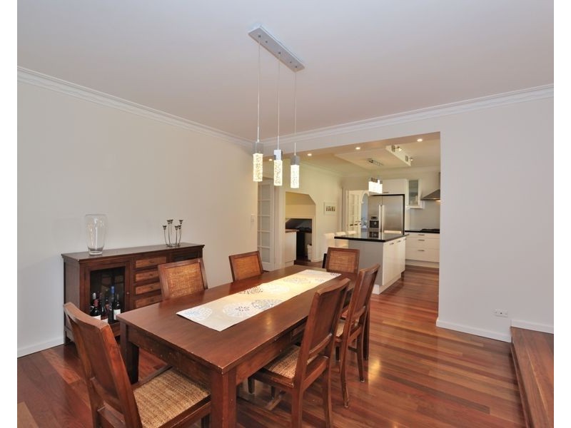 4 Jury Close, Ocean Reef WA 6027