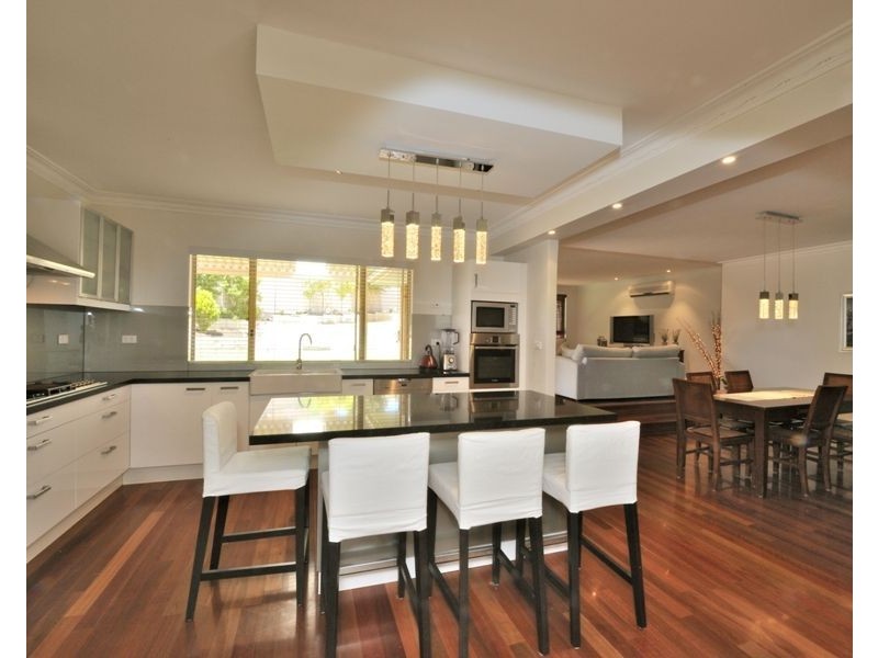 4 Jury Close, Ocean Reef WA 6027