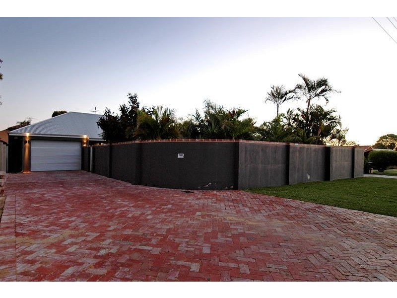 4 Dallas Crescent, Wanneroo WA 6065