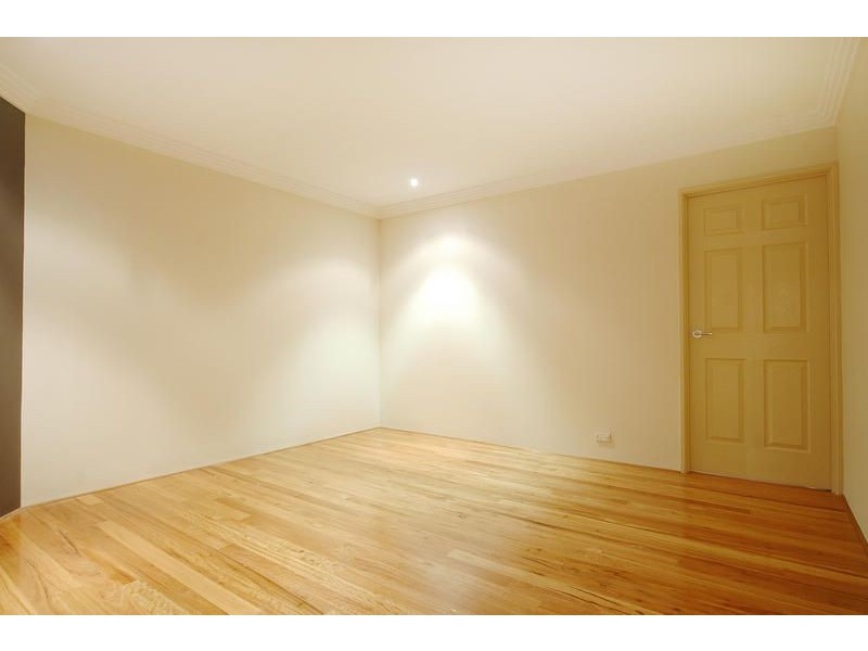 4 Dallas Crescent, Wanneroo WA 6065