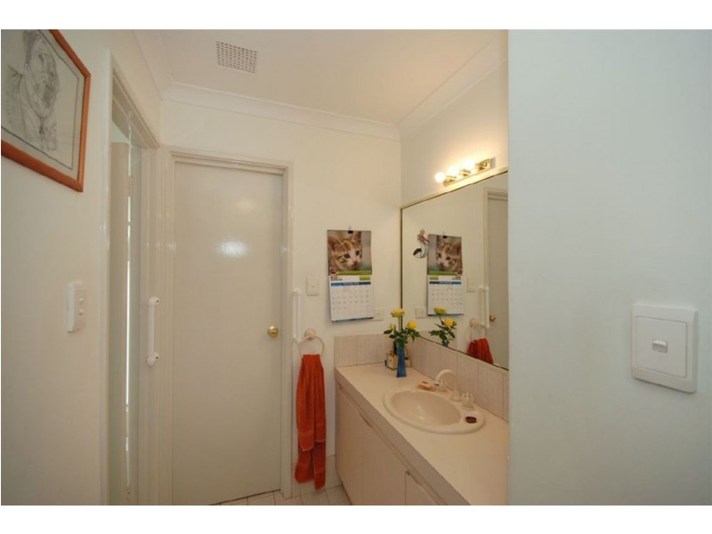 8 Rochele Court, Woodvale WA 6026