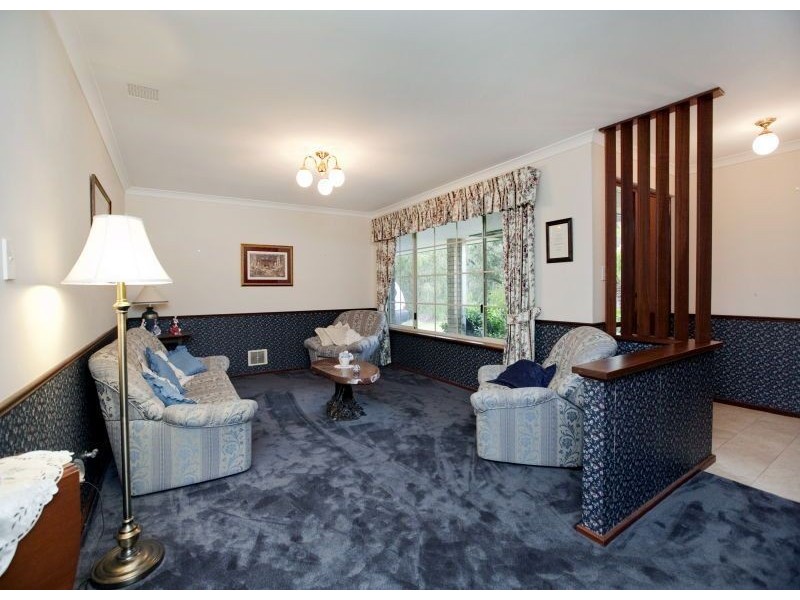 115 Via Vista Drive, Mariginiup WA 6065