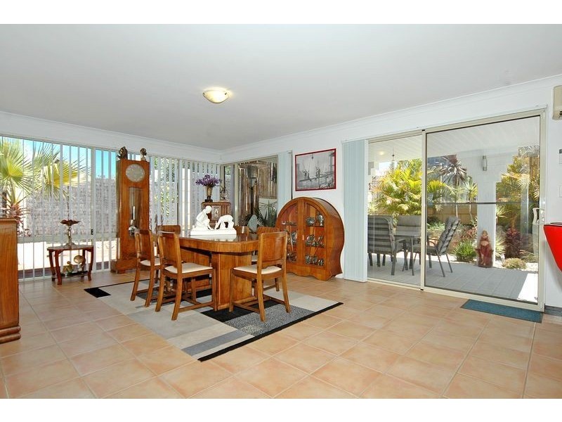 7 Rochester Drive, Mindarie WA 6030