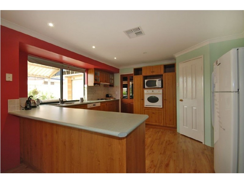 1 Flint Close, Pearsall WA 6065