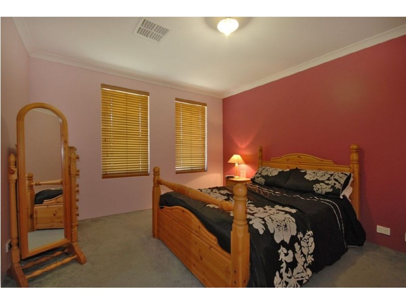 1 Flint Close, Pearsall WA 6065