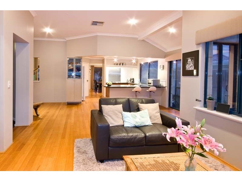 209 Flinders Street, Hillarys WA 6025