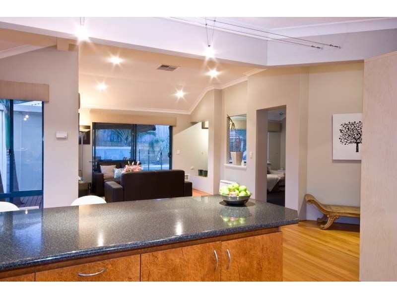 209 Flinders Street, Hillarys WA 6025