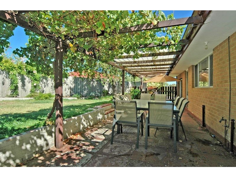 12 Yera Place, Wanneroo WA 6065