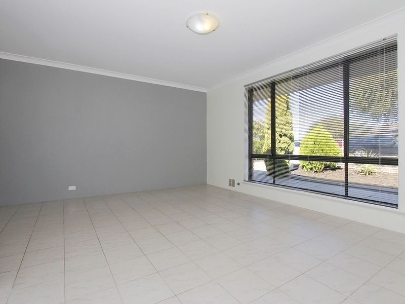 2 Lebeo Court, Heathridge WA 6027