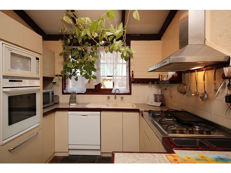 112 Mullaloo Drive, Kallaroo WA 6025