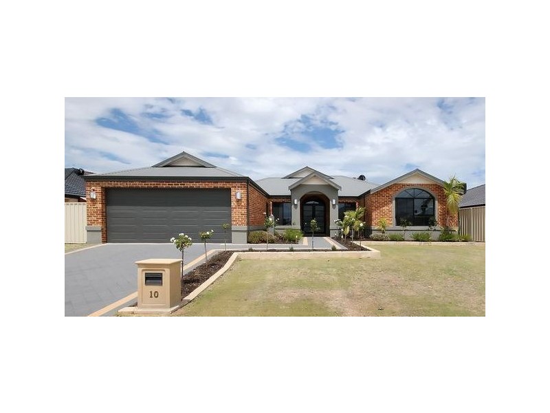 10 Castledene Way, Tapping WA 6065