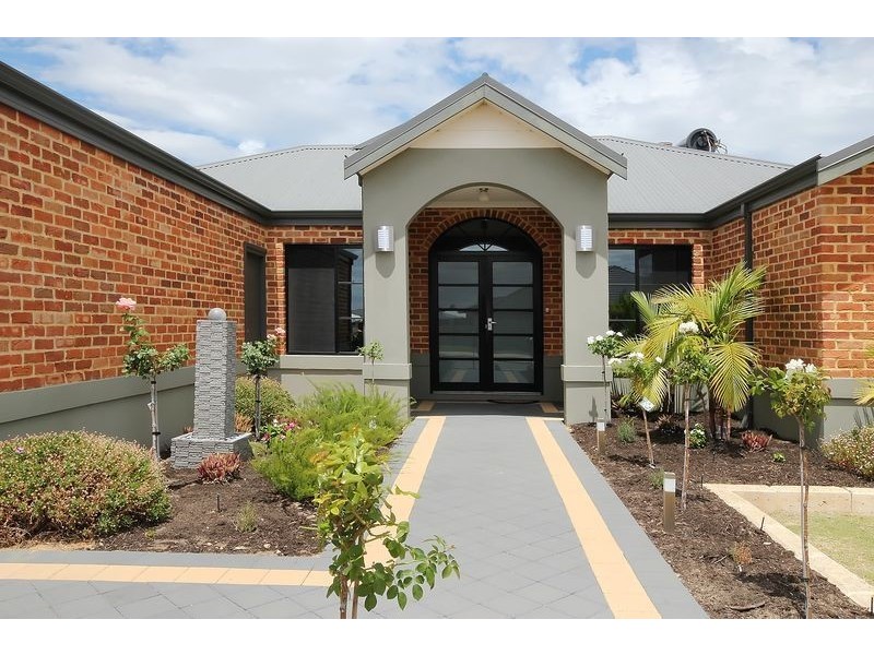 10 Castledene Way, Tapping WA 6065