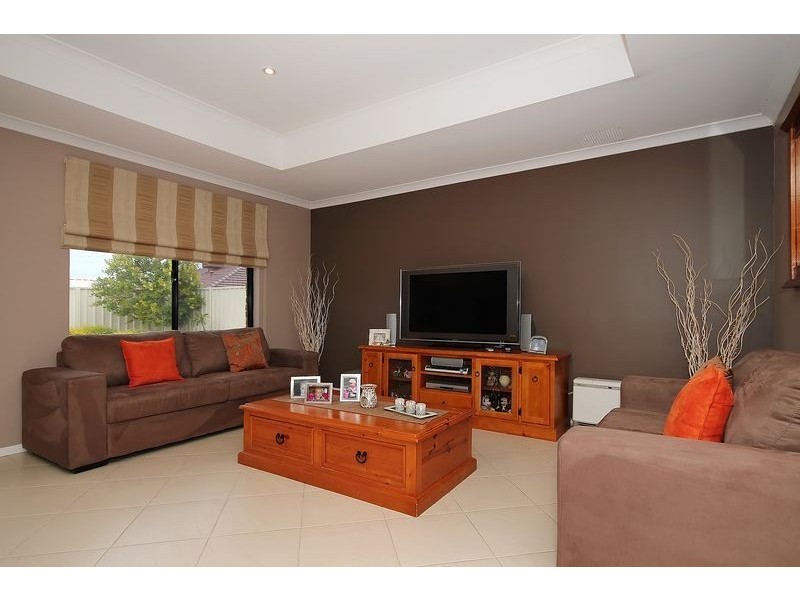 10 Castledene Way, Tapping WA 6065