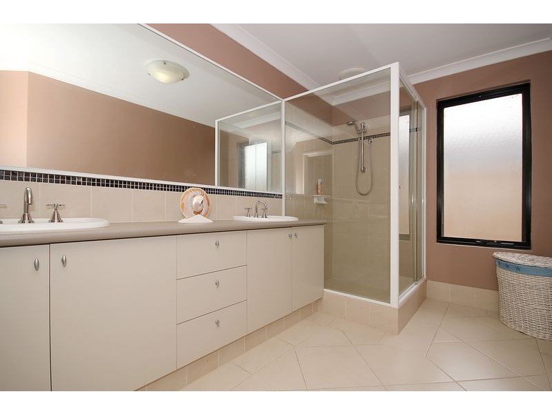 10 Castledene Way, Tapping WA 6065