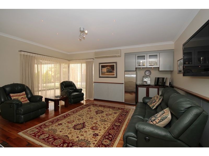28 St James Approach, Iluka WA 6028