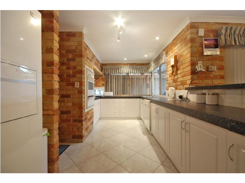 16 Paragon Rise, Currambine WA 6028